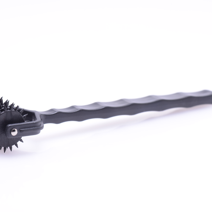 Spiked - Pinwheel with 5 Rows